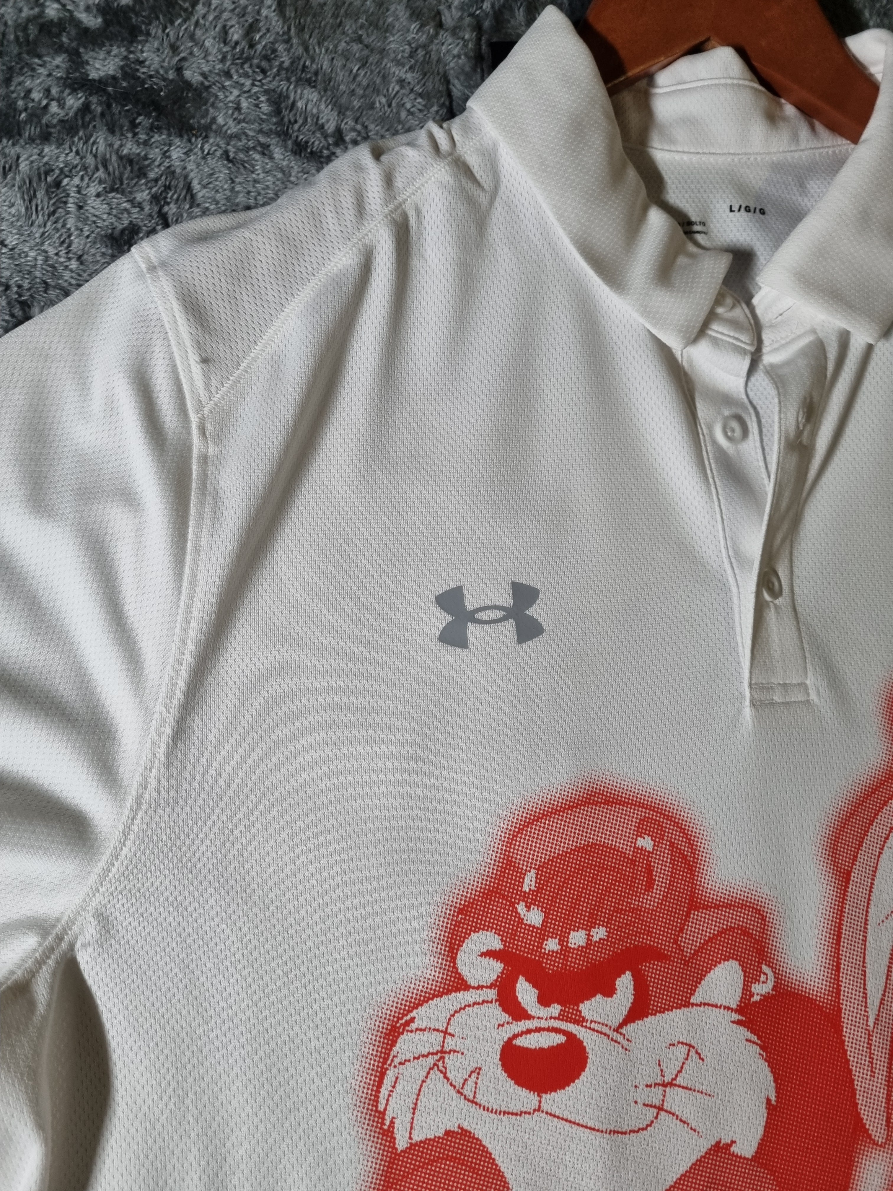 LOONEY TUNES ✕ UNDER ARMOUR