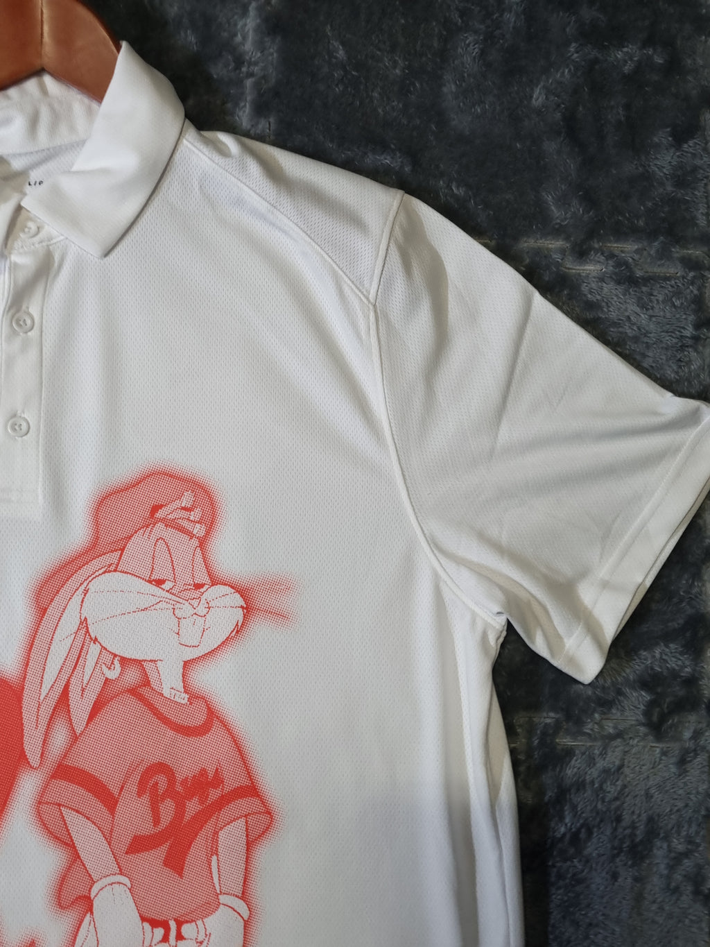 LOONEY TUNES ✕ UNDER ARMOUR