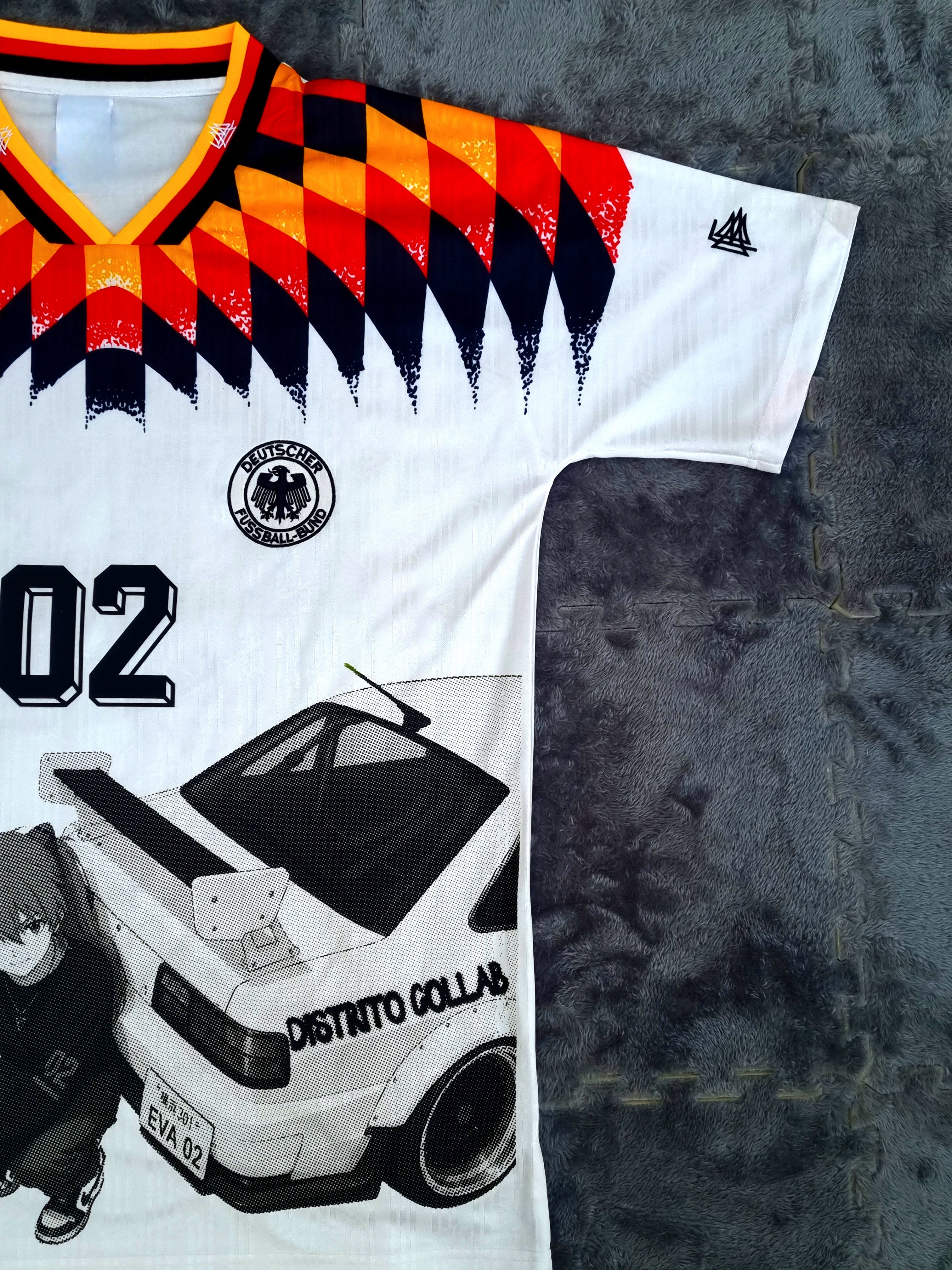 JERSEY RETRO SELECCION DE ALEMANIA 1994 X EVANGELION ASUKA