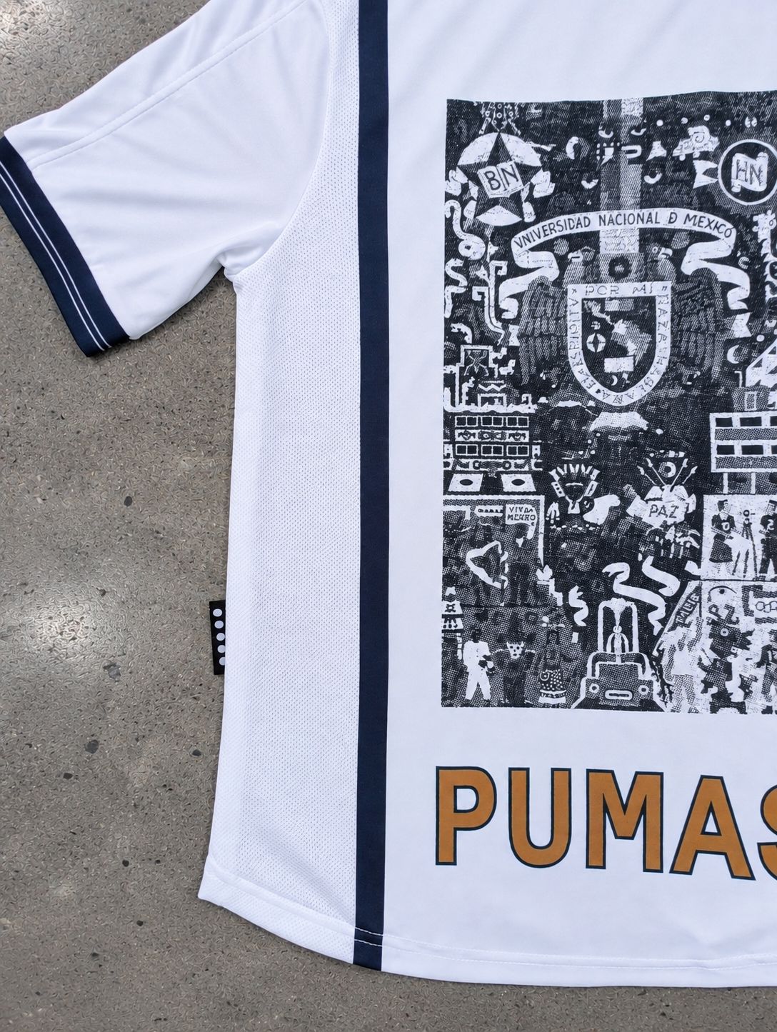 JERSEY RETRO PUMAS UNAM X MURAL JUAN O'GORMAN