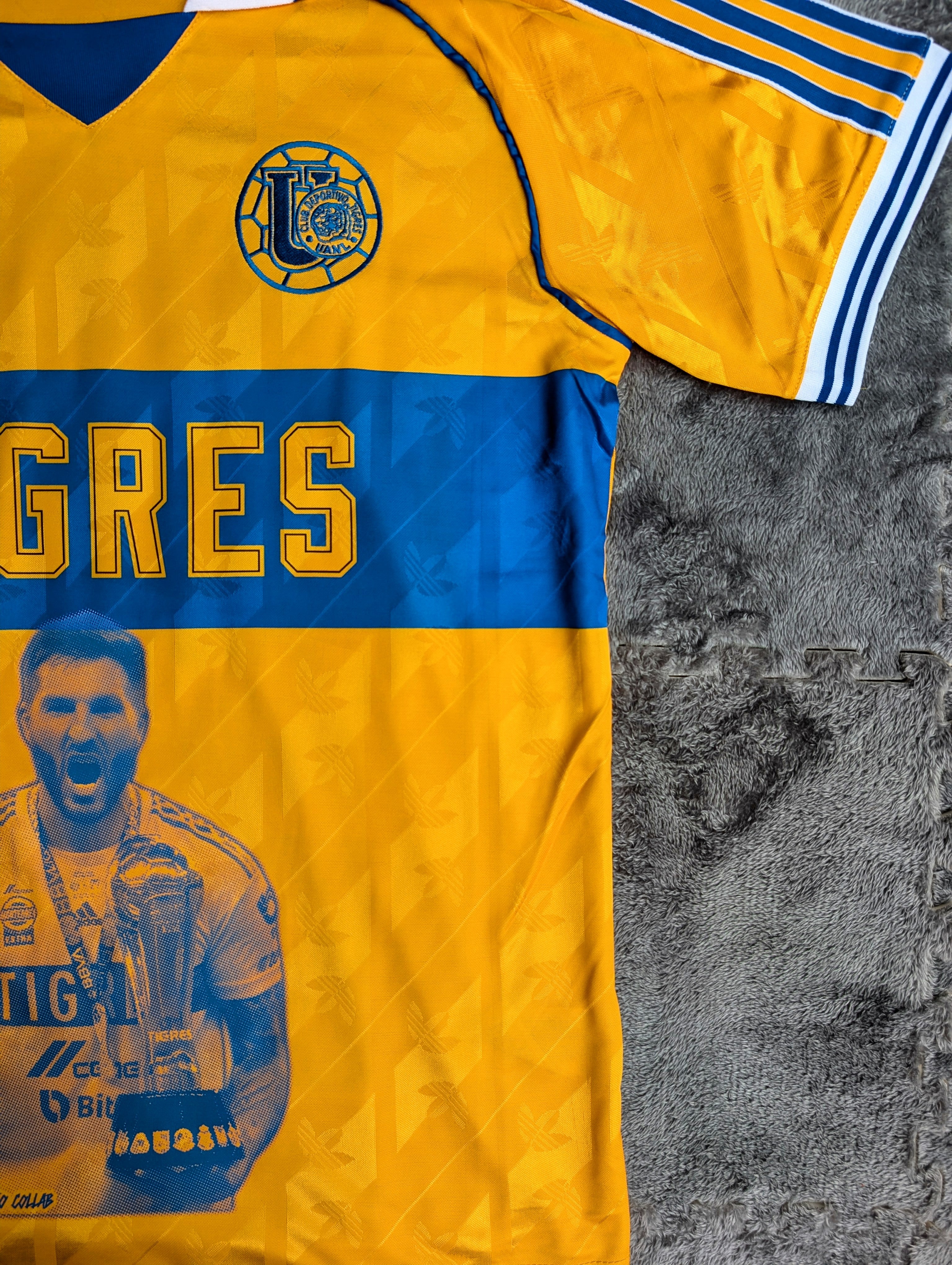 JERSEY RETRO TIGRES  X GIGNAC