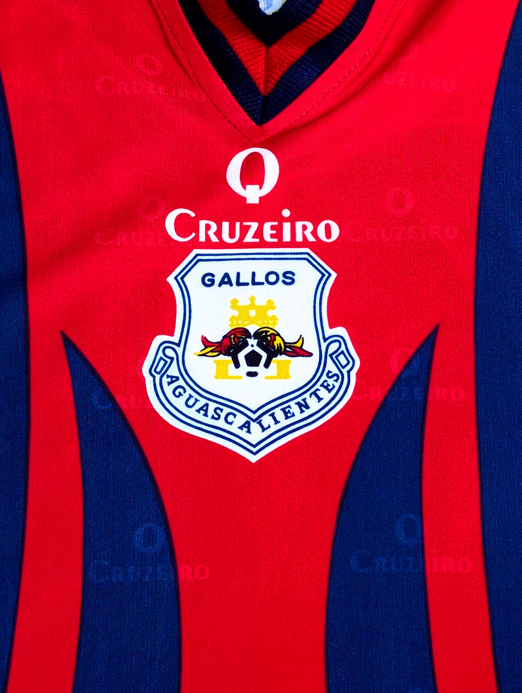 JERSEY RETRO GALLOS  X DISTRITO COLLAB